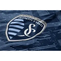 MLS Sporting KC Tech Crest Ultra Cozy Throw Blanket: Sports Team Logo Plush