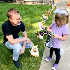 Big Dot of Happiness Halloween Pets - Cats and Dogs Party Favor Kids Stickers - Birthday Goodie Bag Filler - 16 Sheets - 256 Stickers