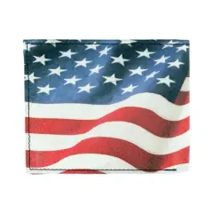 CTM Men's Leather American Flag Bifold Wallet