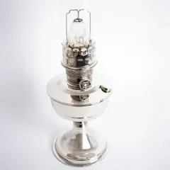 Aladdin Chrome Table Oil Lamp, Indoor Emergency Lighting Fuel Table Lamp, Chrome-Plated Bowl with Nickel Burner
