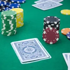 Slickblue 25-Count Striped Dice 11.5g Poker Chips, Clay Composite, Great for Game Nights & Counting Tools, Color Options