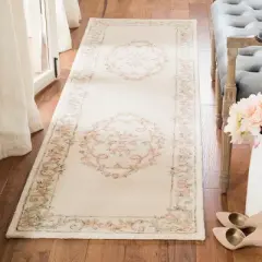 Aubusson AUB102 Hand Tufted Area Rug - Safavieh
