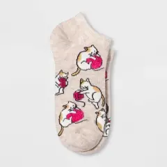 Women's Fuzzy Cats and Yarn Low Cut Socks - Oatmeal 4-10: Lightweight Knit, Tagless Design