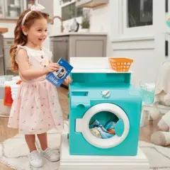 Little Tikes Retro &lsquo;50s Inspired Washer Dryer Realistic Pretend Play Laundry Washing Machine Appliance