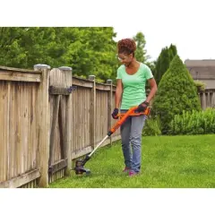 Black & Decker 20V MAX 1.5 Ah Cordless Lithium-Ion 10" String Trimmer/Edger