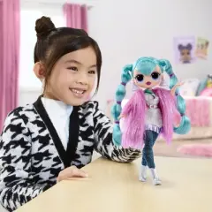 L.O.L. Surprise! OMG Cosmic Nova Fashion Doll with multiple surprises
