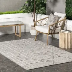 nuLOOM Crissy Contemporary High-Low Indoor/Outdoor Area Rug