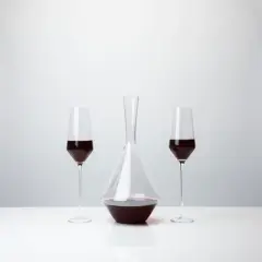 Viski Raye Bordeaux Wine Glasses & Decanter Set - Premium Crystal Clear Glass, Modern, Stemmed, Flat Bottom, Red Wine Gift - Set of 3