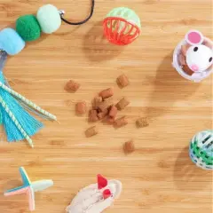 Temptations Mix Ups Surfers Delight Crunchy with Tuna and Salmon Flavor Cat Treats