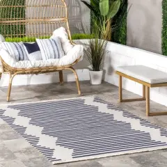 nuLOOM Holly Multi Stripe Indoor/Outdoor Area Rug