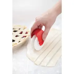 Talisman Designs Pastry Wheel Pie Crust Cutter, Red