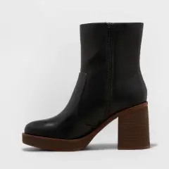 Women's Jenna Platform Boots - Universal Thread&trade;