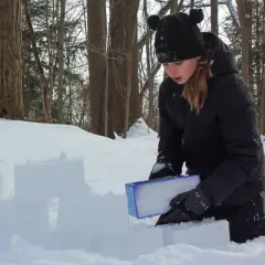 Emsco ESP Kid's Snow and Sand Castle Mega Brick Maker XL Snow Toy