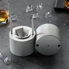 VEVOR Ice Diamond Press, 2.4" Ice Ball Maker, Aviation Aluminum Diamond Ice Ball Press Kit for Ice Diamond, Ice Press with Tong and Drip Tray