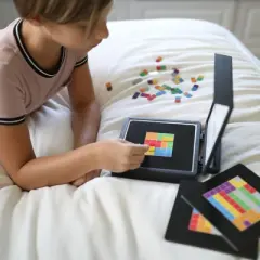 Educational Insights Kanoodle Duplexity Logic and Spatial Reasoning Game