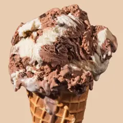 Tillamook Udderly Chocolate Ice Cream  - 48 fl oz