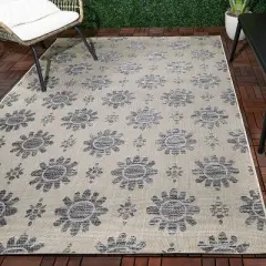 Dark Daisy  Outdoor Rug Black - Opalhouse&trade;