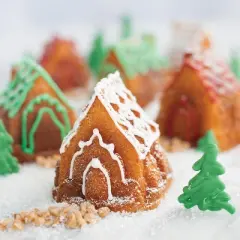 Nordic Ware Cozy Village Pan