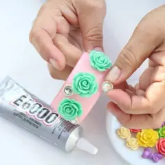 E6000 2 Fl oz Multi purpose Craft Glue: Clear Adhesive for Wood, Glass, Metal, Rubber & Plastic, Dries Clear