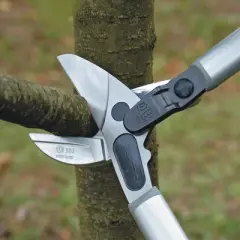 FELCO 230, 32in. Cam Assisted Straight Anvil Lopper for Cut Force Reduction, Light Weight