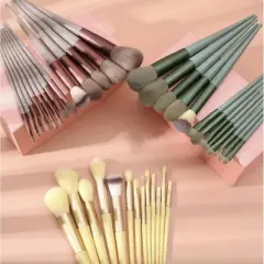 Wikineon Makeup Brush Set- Soft And Fluffy Professional Makeup Foundation, Powder Eyeshadow, Kabuki Mixed Makeup Brush, Beauty Kit, Makeup Sponge