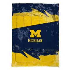 NCAA Michigan Wolverines Slanted Stripe Twin Bedding Set in a Bag - 4pc