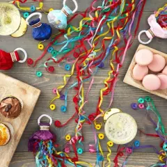 Sparkle and Bash 24 Pack Colorful Throw Streamers, No Mess Confetti Paper Crackers Poppers for Wedding, Birthday, Graduation