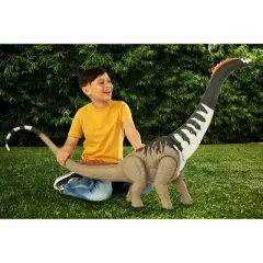 Jurassic World Rebirth Super Colossal Titanosaurus Dinosaur, 53 Inch Long Movie-Accurate Herbivore