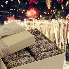 Gourmet Viennese Crunch Gift Box - by It's Delish  | 16 OZ Dark Chocolate and Nuts