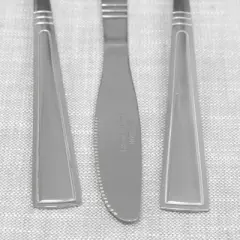 Gibson Creston 20 Piece  Flatware Set withTumble Finish