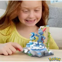 MEGA Pokemon Piplup and Sneasel's Snow Day with Motion Building Set (171 pc)