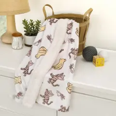 NoJo Disney Classic Pooh Hunny Fun with Piglet and Tigger White and Taupe Super Soft Baby Blanket