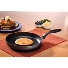 Swiss Diamond 9.5 Inch Fry Pan with Lid