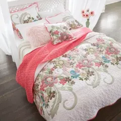 BrylaneHome Floral Jardin Quilt Bedding Collection