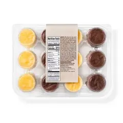 Chocolate & Vanilla Mini Cupcakes - 10oz/12ct - Favorite Day&trade;