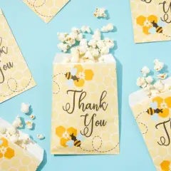 Sparkle and Bash 100 Pack Bumble Bee Paper Treat Bags for Baby Shower, Party Favor Bags for Kids Goodie, Gifts, Decorations, 5x7 in