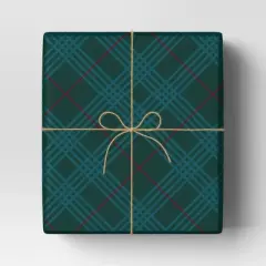 30&rdquo; 25 sq ft Christmas Roll Wrap Green Plaid - Wondershop&trade;