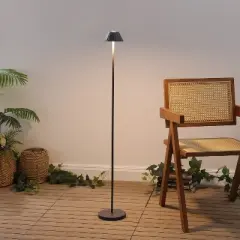 JONATHAN Y Mallory Modern Minimalist Indoor/Outdoor Iron Pleated Shade Rechargeable/Cordless Dimmable Integrated LED Floor Lamp