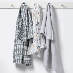 Muslin Swaddle Blankets Jungle - Cloud Island&trade; Gray 3pk