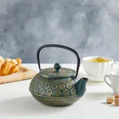 Juvale Cast Iron Floral Teapot Kettle with Stainless Steel Infuser Set, Japanese Tea Pot for Kitchen Pantry, 34 oz