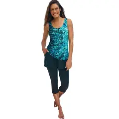 Swim 365 Women&rsquo;s Plus Size Longer-Length Scoop Neck Tankini Top