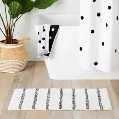 Striped Kids' Bath Rug Black & White - Pillowfort&trade;