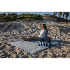 Oniva All-Purpose Machine Washable Stadium Blanket - Navy Blue