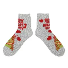 The Grinch Hearts Women's 4-Pair Chenille Quarter Crew Socks