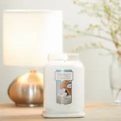 'Coconut Beach' 22oz Original Large Jar - Yankee Candle