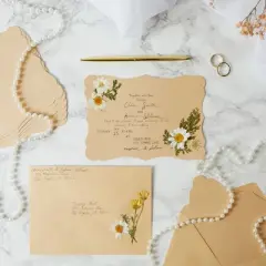 Paper Junkie 50 Pack Cards and Envelopes, 5x7 Inches for Wedding, Birthday, Baby Shower Invitations (Blank Inside, Brown Kraft Paper)