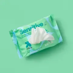 Sensitive Ultra-Soft Makeup Remover Cleansing Towelettes - Unscented - 25ct - up&up&trade;