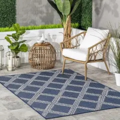 nuLOOM Naya Moroccan Trellis Indoor/Outdoor Area Rug