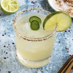 Mr & Mrs Spicy Margarita Mix, 1L Bottle &ndash; Premium Cocktail Mixer for Margarita Mix, Ready to Use