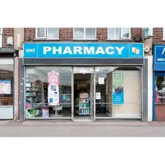 Damien Hirst: Pharmacy London - (Hardcover)